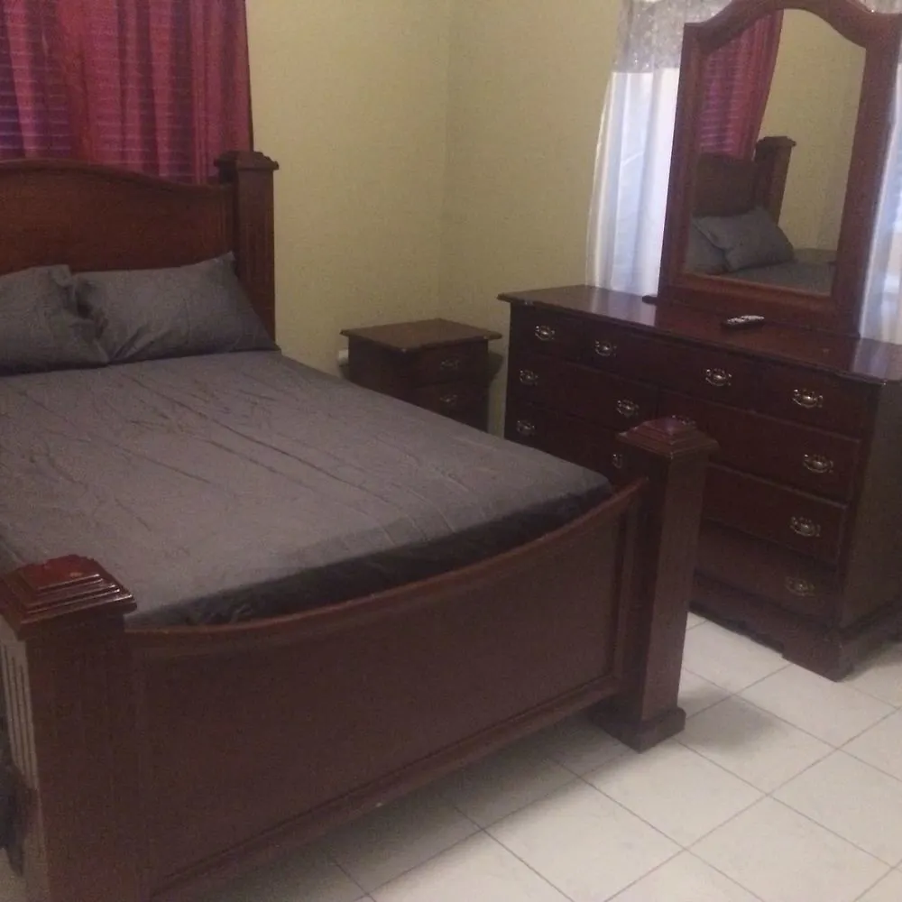 Ocho Rios Boardwalk Apartment 0*, Ocho Rios